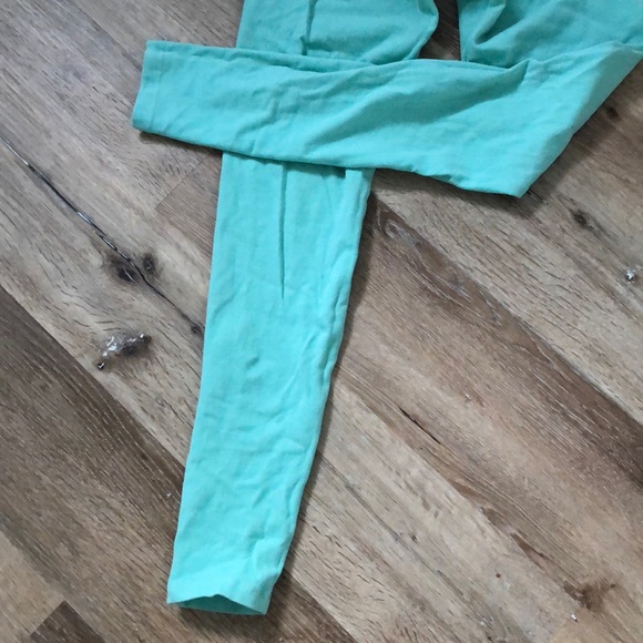 Mint Green Leggings, Size L - Picture 2 of 6